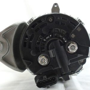 ALT008 - Alternador eletrônico modelo Bosch 0124655008 24V 110 A, polia 8 canais com 63mm. Aplicação Volvo