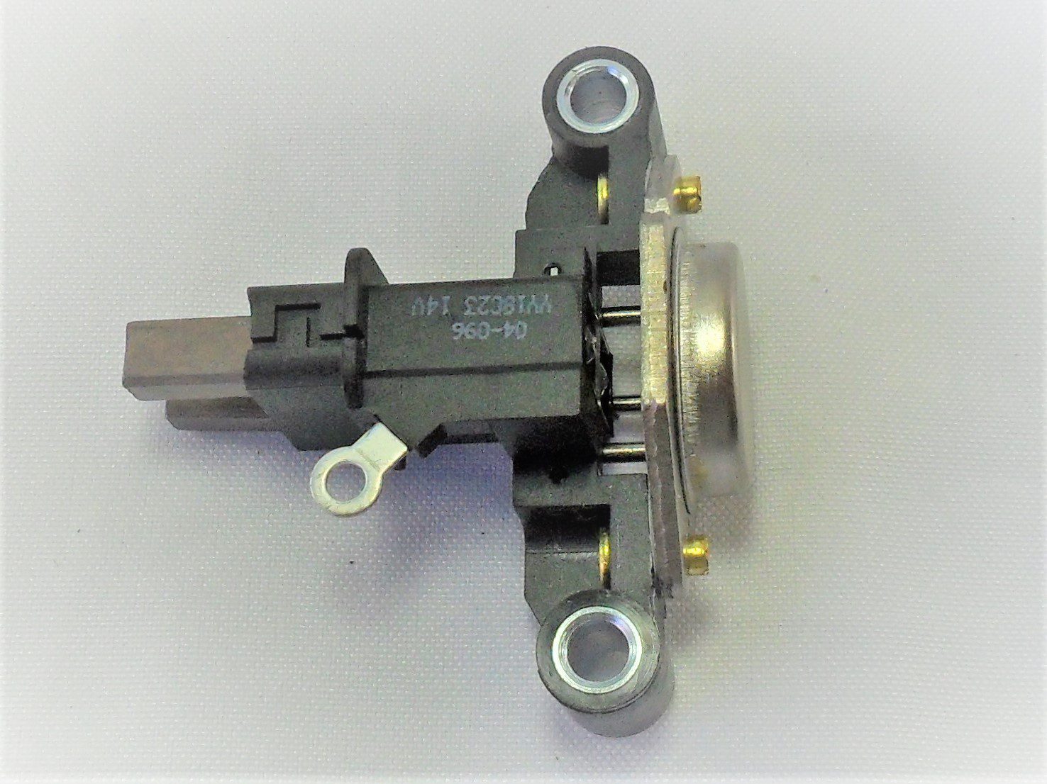 REG254 - Regulador de tensão (voltagem ) alternador eletrônico 24V modelo AAN5539