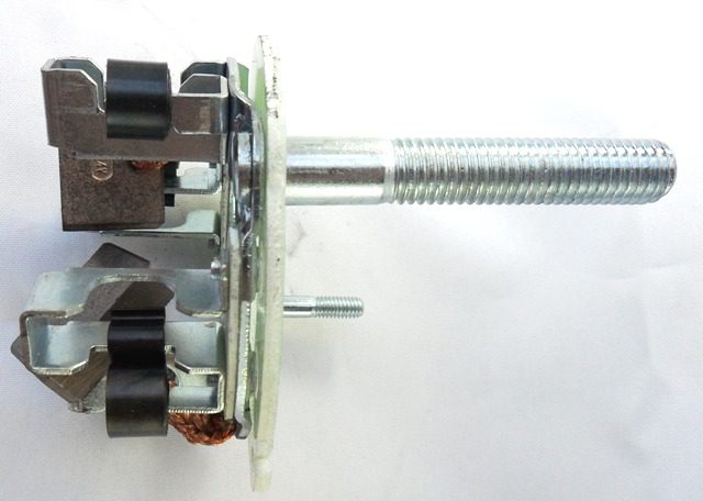 PE39MT - Porta escovas para motor de partida Delco Remy Delco 8200519, MBB Axor, 2035, 2040, 2044, 2540, 2044, 2540, 2544, 2640, 2644, 3340, 4140, O500RS, RSD, OM457LAE, outros.
